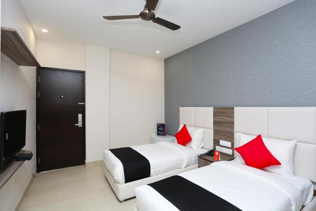 Mavens Inn Gurgaon Exterior photo